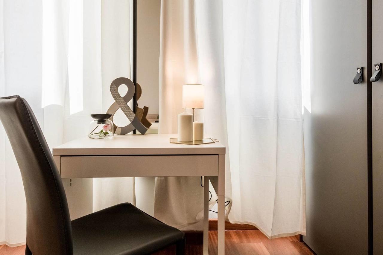 Hintown Duomo Via Baracchini Apartment Milano Exterior foto