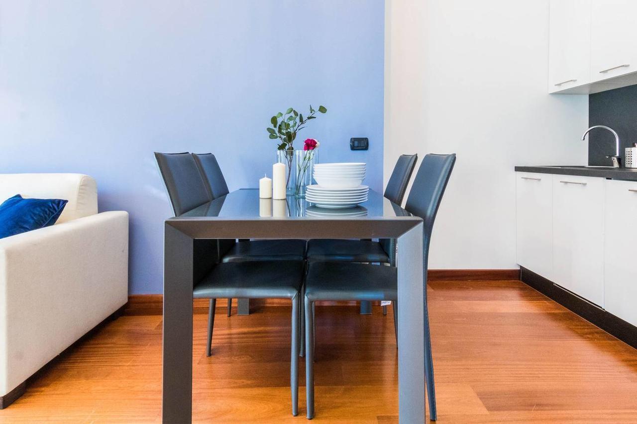 Hintown Duomo Via Baracchini Apartment Milano Exterior foto