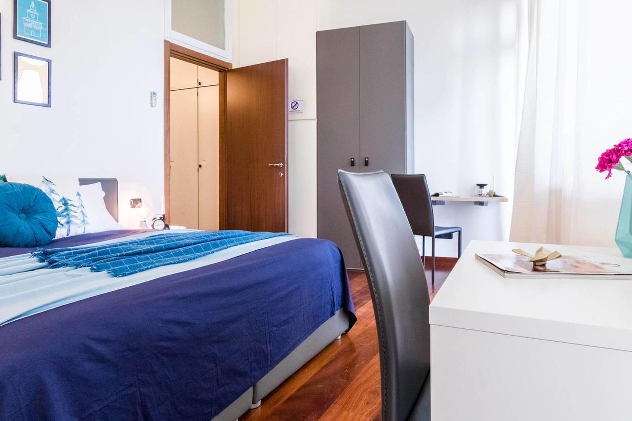 Hintown Duomo Via Baracchini Apartment Milano Exterior foto