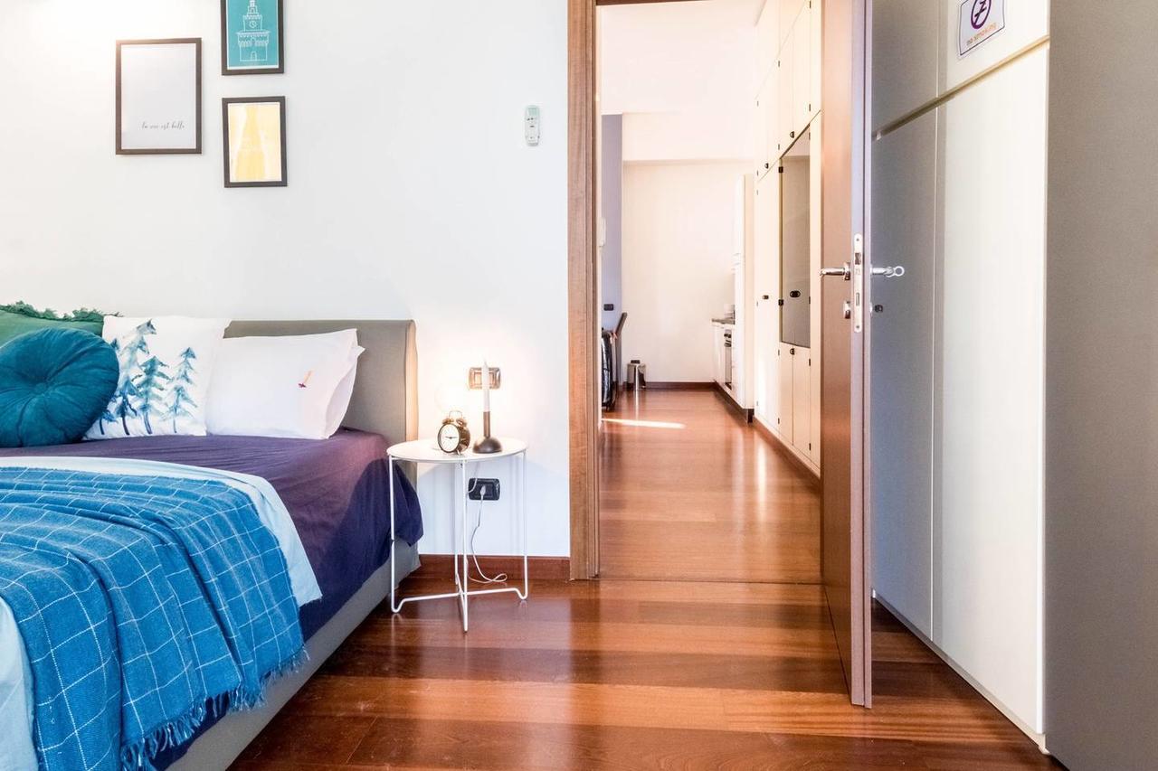 Hintown Duomo Via Baracchini Apartment Milano Exterior foto